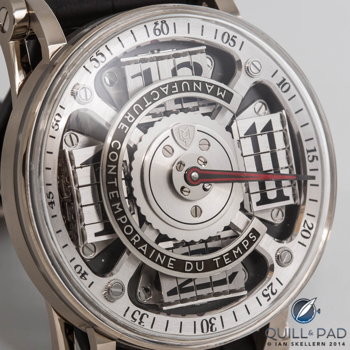 MCT Sequential Two S200 in white gold