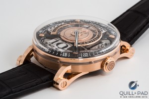 Side on view of the case of the MCT Sequential Two S200 in red gold