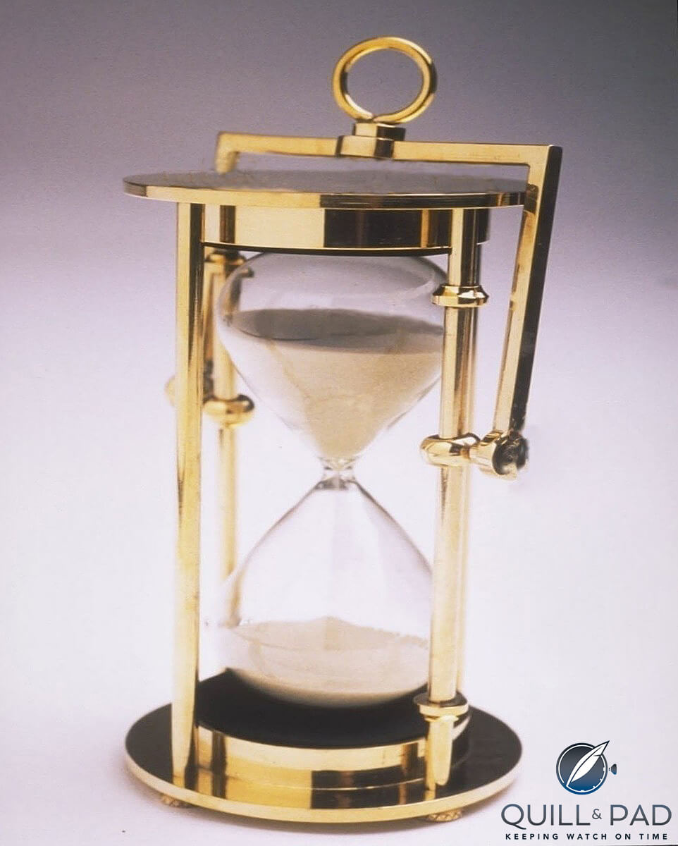 Gimbal hourglass for marine navigation