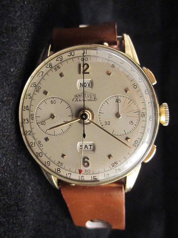 The Angelus Chronodato was the first serial wristwatch chronograph with calendar indications 