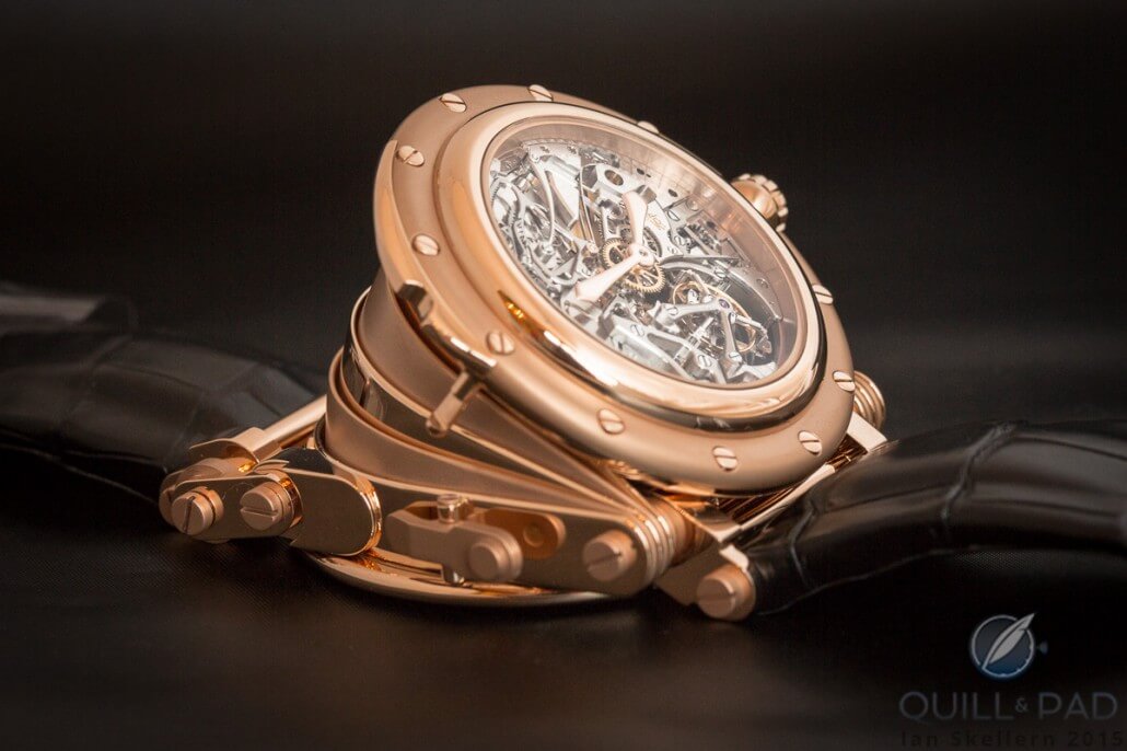 Side view of Opera by Manufacture Royale