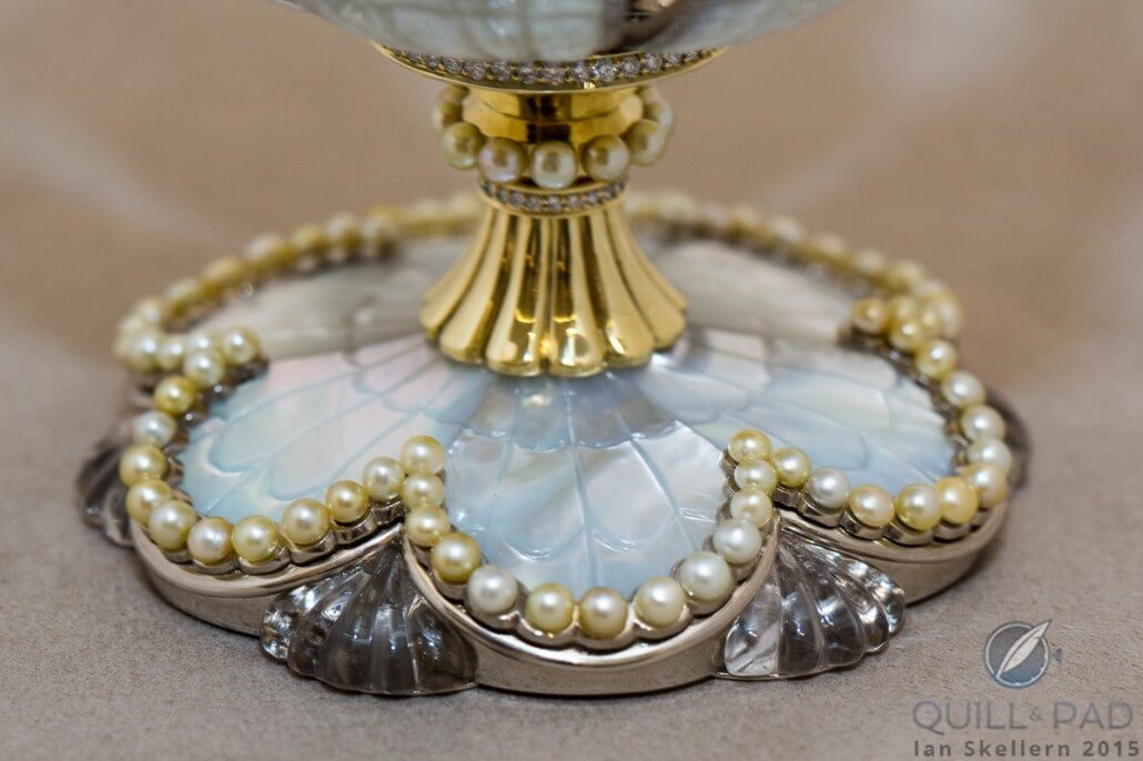 Rotating the Fabergé Pearl Egg on its base opens and closes the 