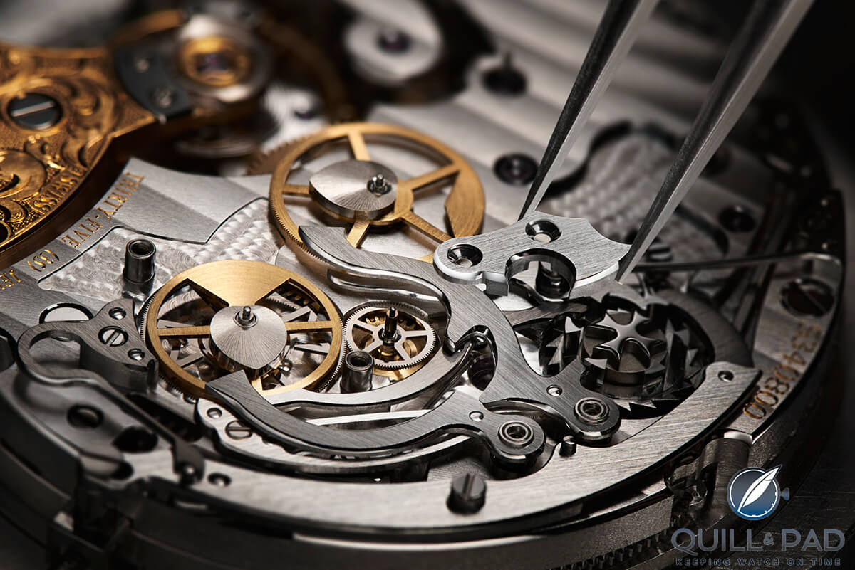 Assembling the Vacheron Constantin chronograph caliber 3300