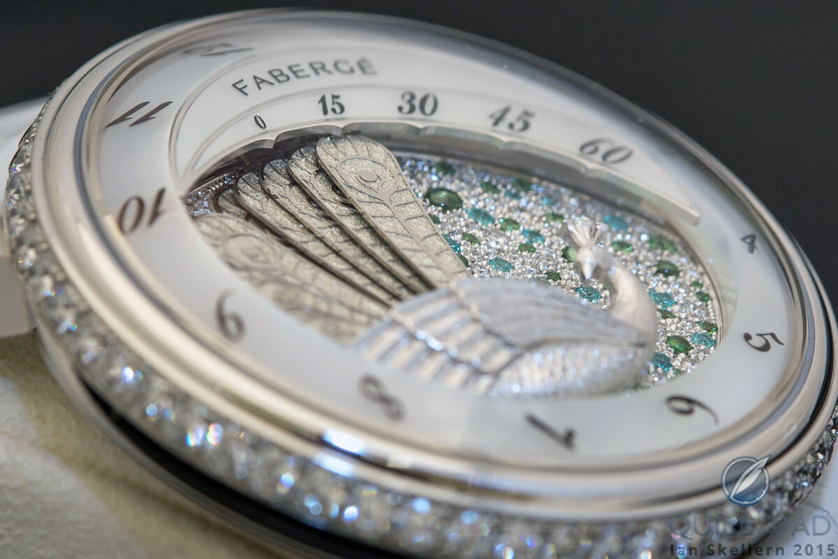 Close up look at the Fabergé Lady Complicée peacock's tail