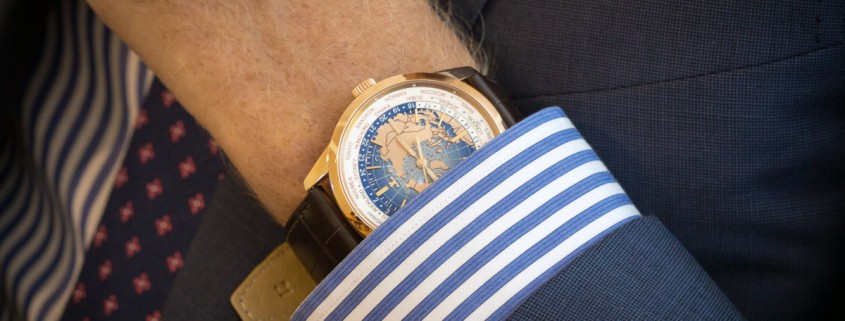 Jaeger-LeCoultre Geophysic Universal Time in pink gold on the wrist