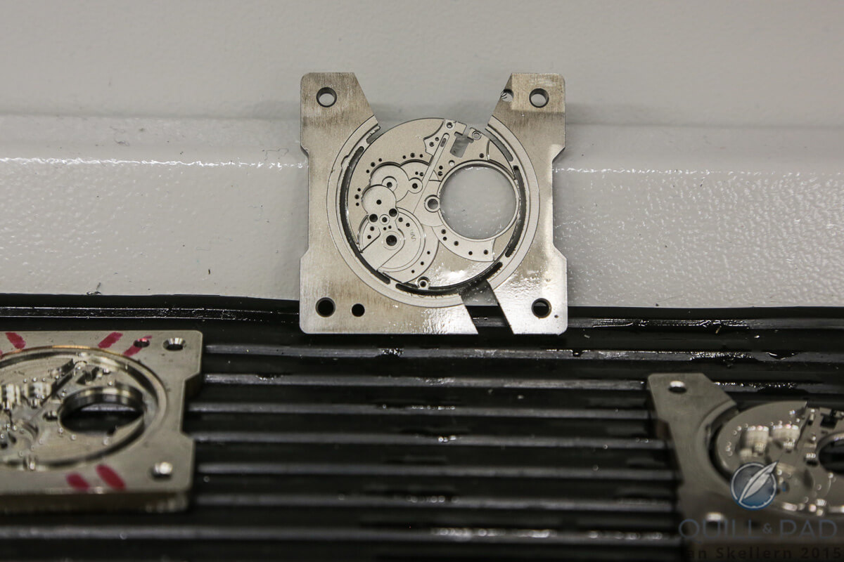 A base plate milled by a CNC machine at UWD in Dresden, part of the Tempus Arte group