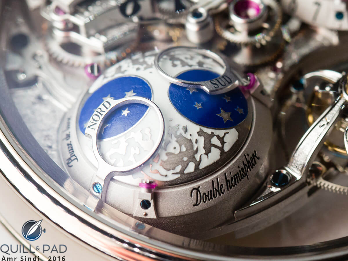 The double hemisphere moon phase indication of the Bovet Récital 18 Shooting Star