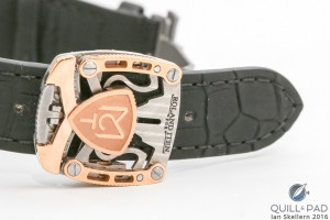 Roland Iten designed equal-adjust buckle for MCT on the Sequential S210