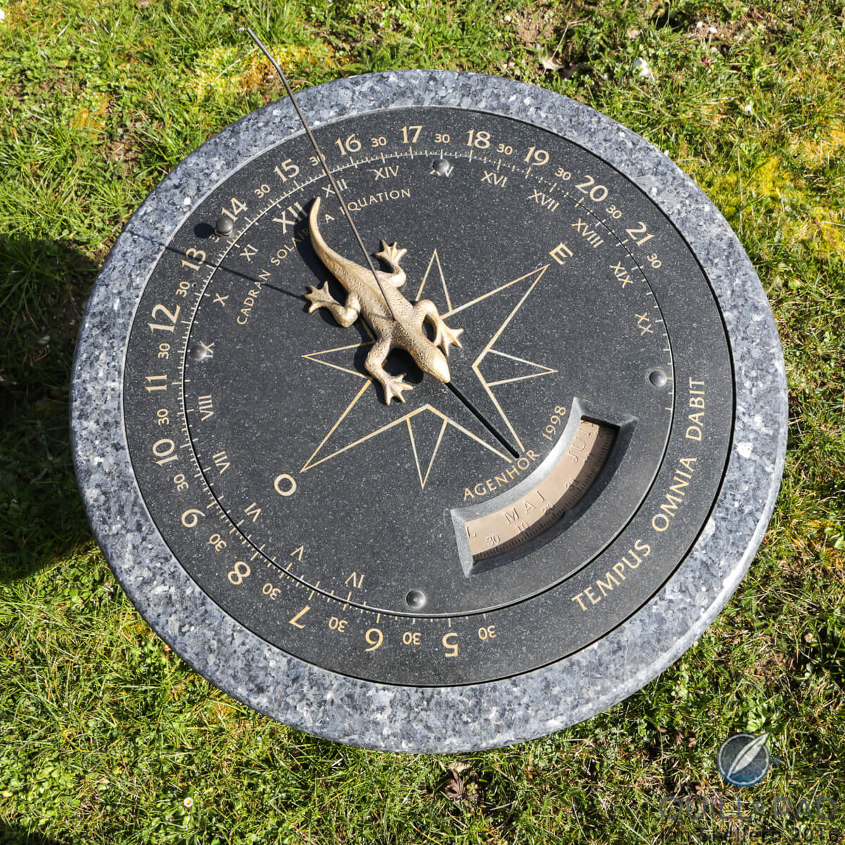 Sundial in the garden at Agenhor 