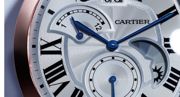 Drive de Cartier with large date, second time zone and day/night indicator