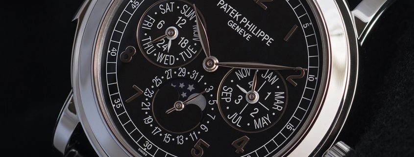 Imposing presence: high-contrast photo of the Patek Philippe Reference 5074P