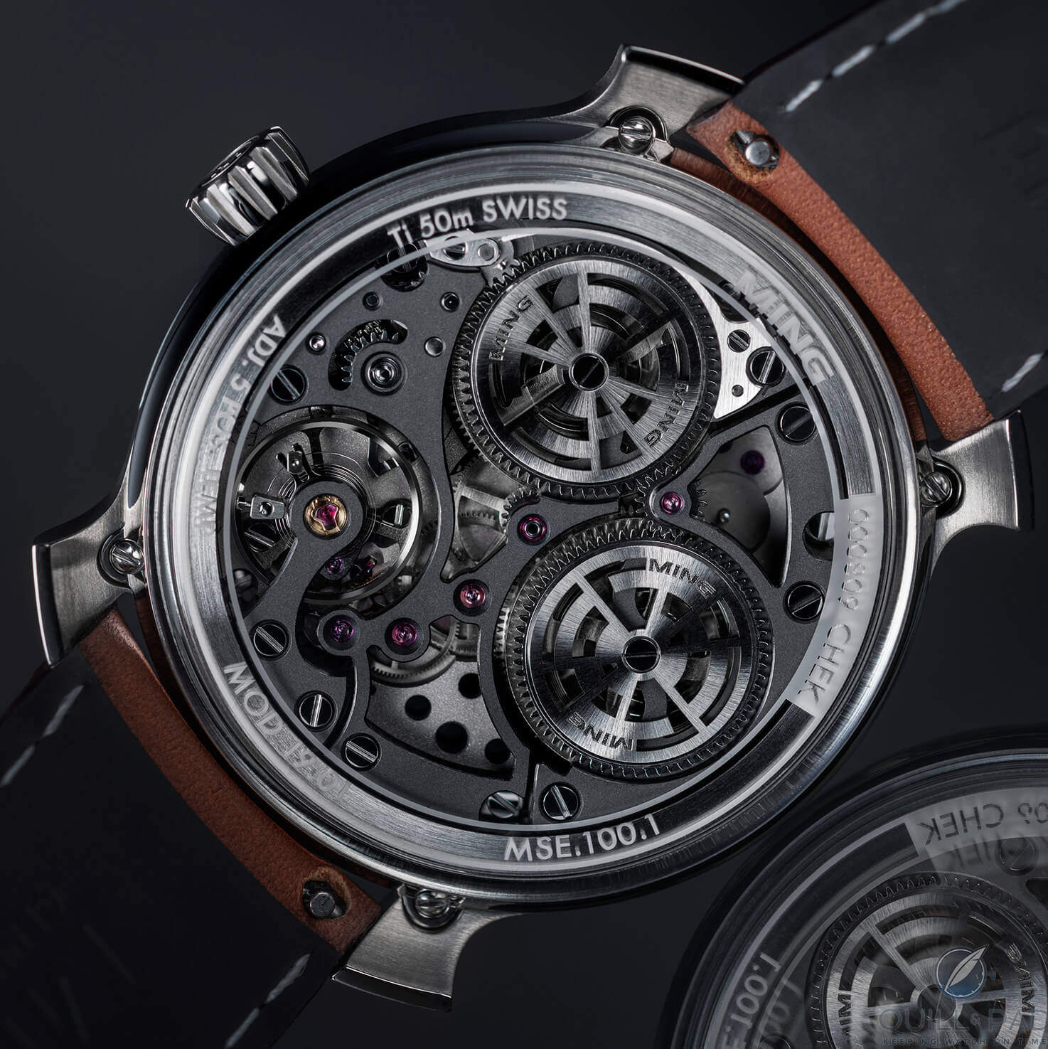 Exclusive decoration on the Schwarz-Etienne MSE100 movement powering the Ming 19.01