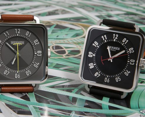 Hermès Carré H with gray and black dials