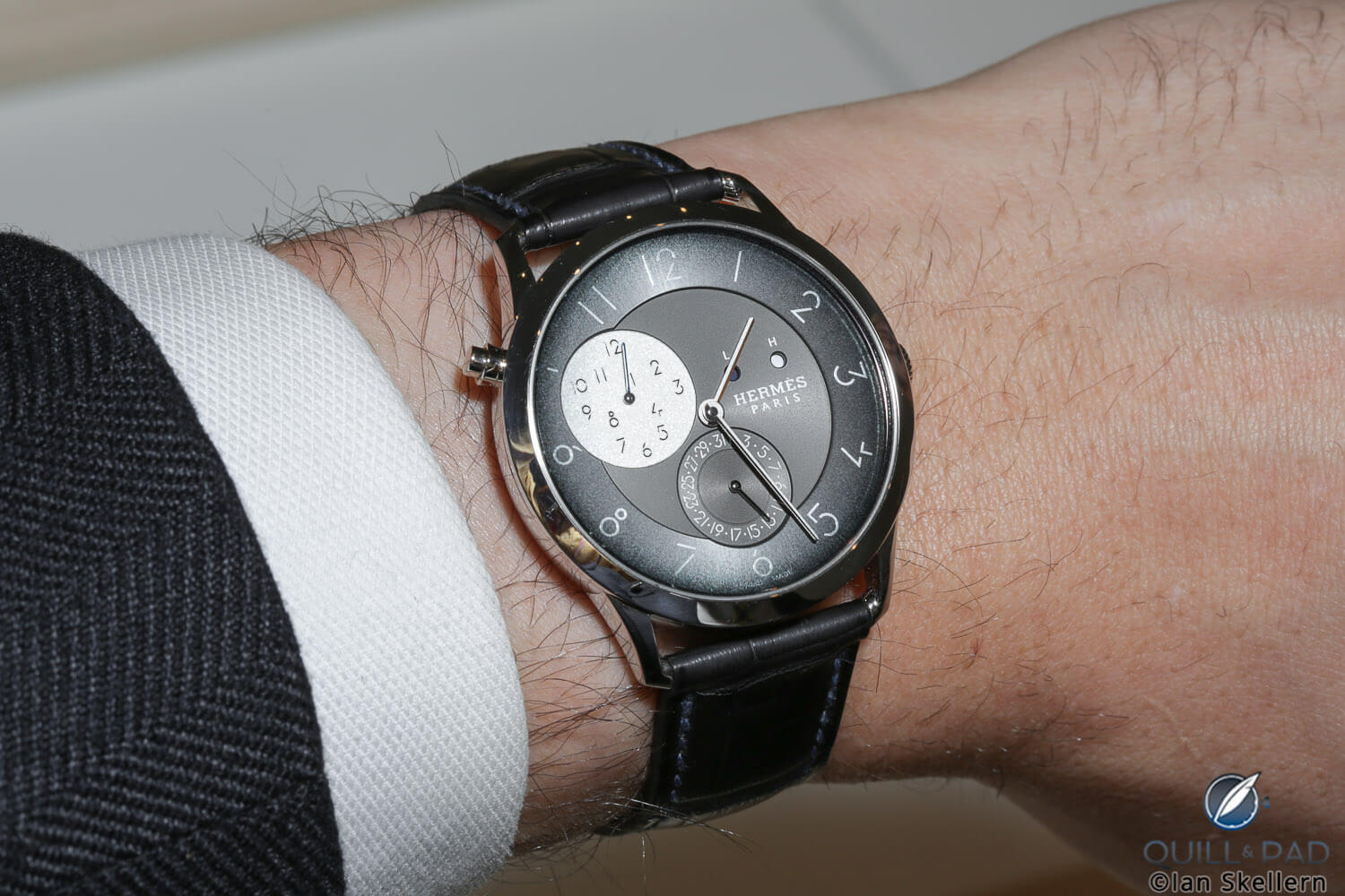 Slim d’Hermès GMT on the wrist