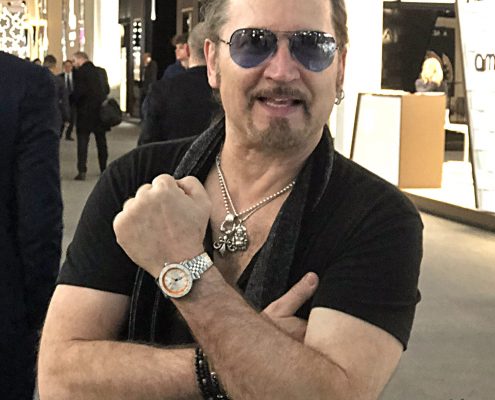 Eric Singer wearing the Zodiac Super Sea Wolf Topper Edition that he helped design