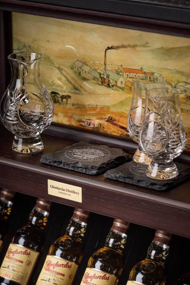 The Glenfarclas Family Cask Trunk comes with drinking glasses