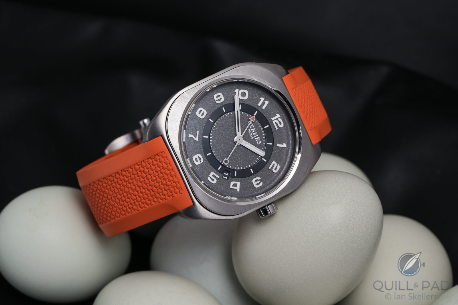 Hermes orange watch hot sale