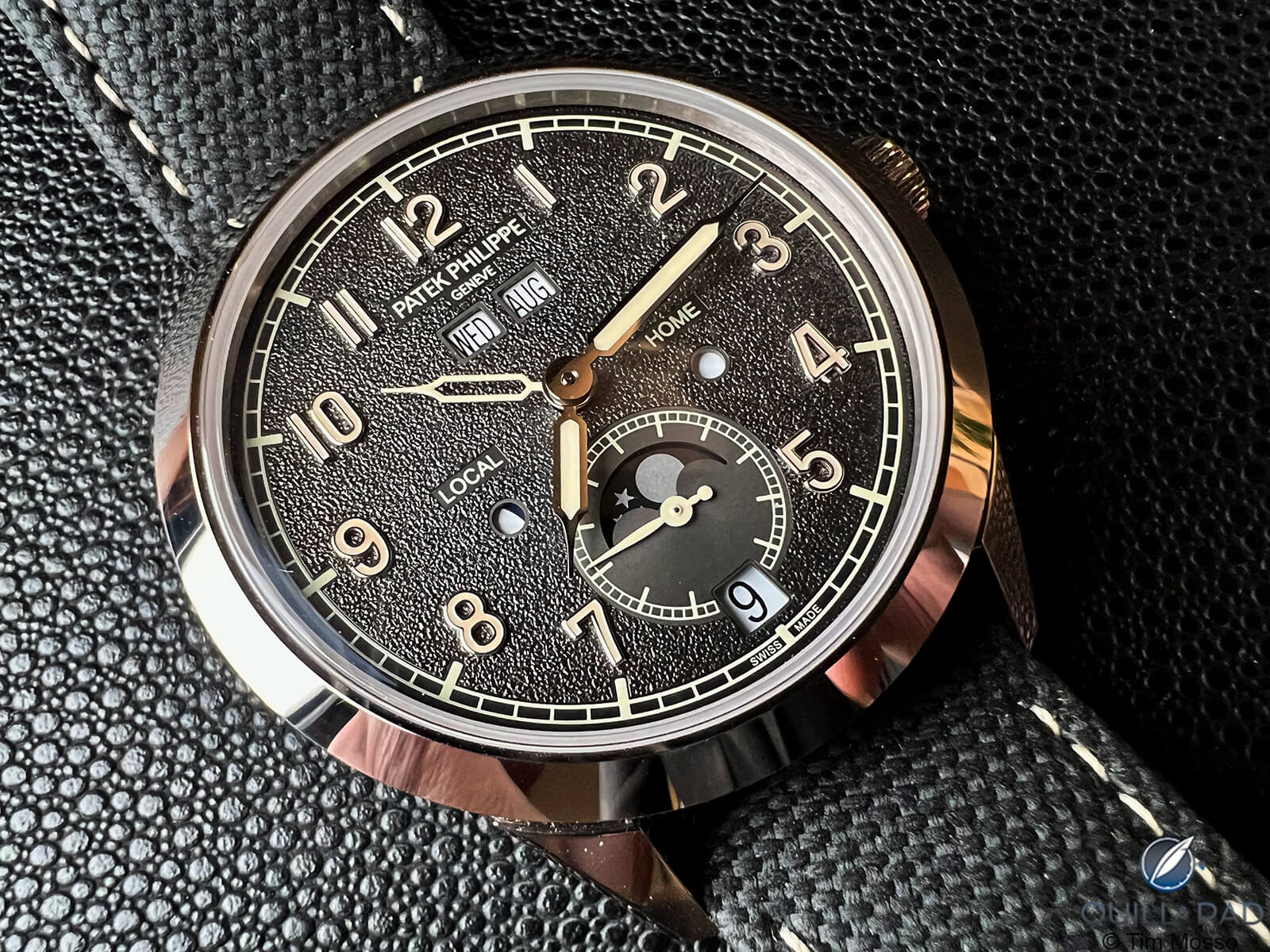 Review Patek Philippe Pilot Annual Calendar Travel Time Quill Pad